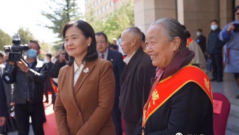 傳承精華，讓藏醫(yī)藥造福人民健康安全！