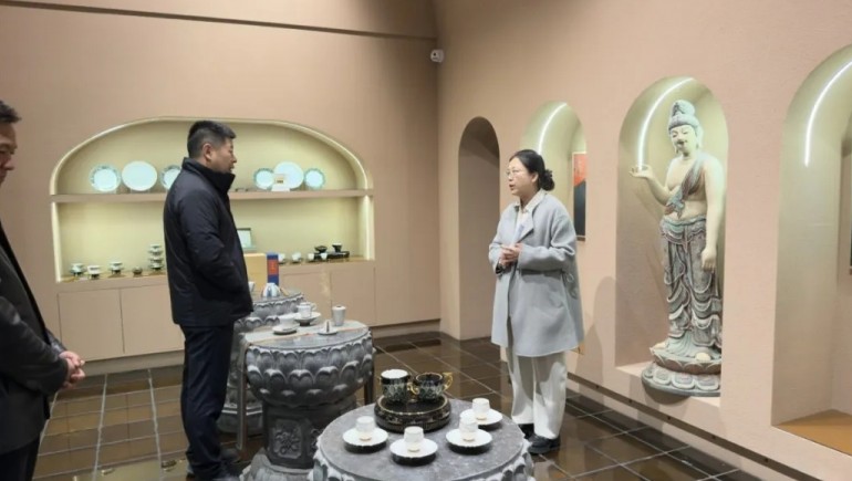 甘肅省酒泉市委常委、敦煌市委書(shū)記王彥群調(diào)研指導(dǎo)九色鹿鳴運(yùn)營(yíng)和發(fā)展